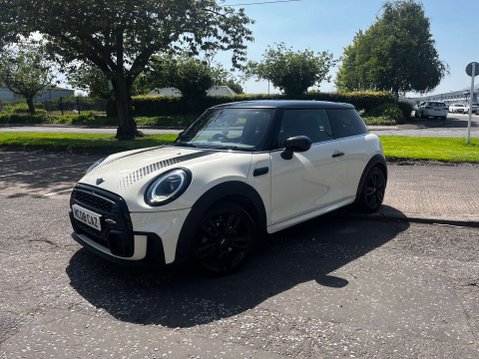Mini Hatch 1.5 Cooper Sport 3dr 21