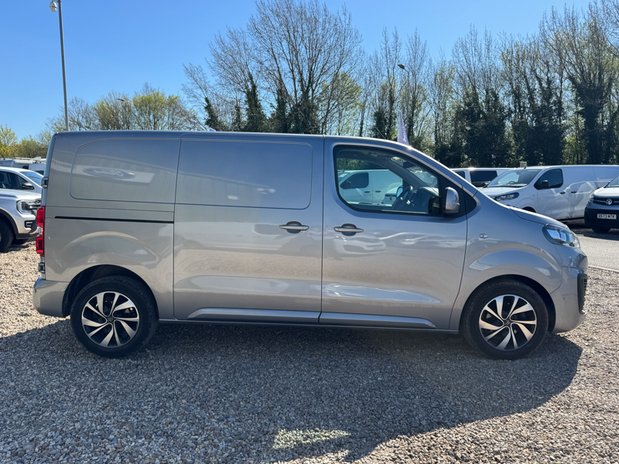 Citroen Dispatch AUTO MWB L2H1 Driver 1200 Air Con Alloys Nav Sensors NO VAT SELECT 5
