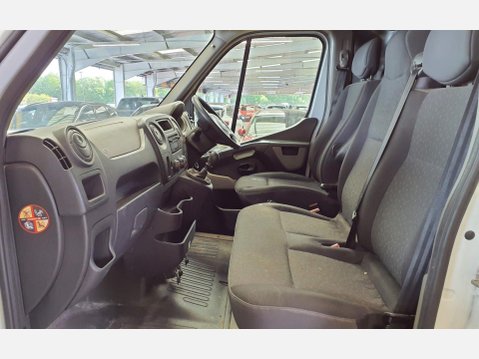 Vauxhall Movano 2.3 CDTi 3500 BiTurbo FWD L2 H2 Euro 6 (s/s) 5dr 7