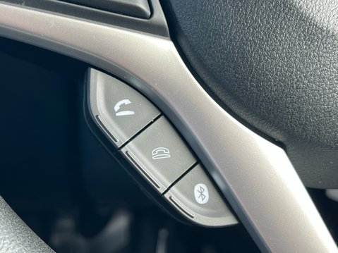 Suzuki Ignis SZ-T DUALJET MHEV 31