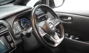 Nissan LEAF E PLUS TEKNA 59kWh Battery One Owner Bose Sound 360 Camera  24