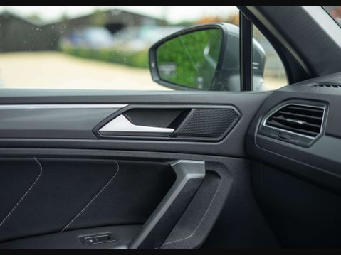 Volkswagen Tiguan 1.5 Tiguan R-Line TSi Evo Semi-Auto 5dr 34