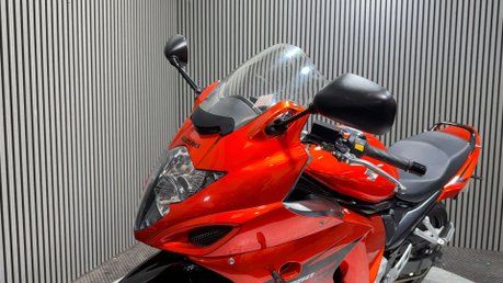 Suzuki GSX650 2009 ONLY 18K MOT SEPTEMBER 2027 FAIRED 650CC 38