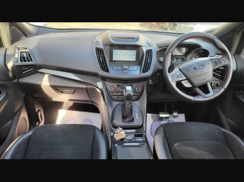 Ford Kuga ST-LINE X 3