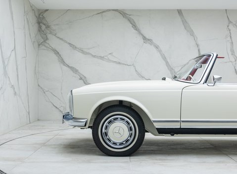 Mercedes-Benz 280 SL W113 Pagoda 57