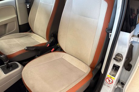 Volkswagen Up 1.0 High up! Hatchback 5dr Petrol ASG Euro 6 (75 ps) 27