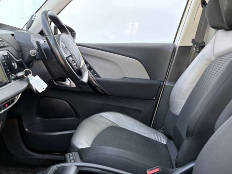 Citroen C4 Picasso 1.6 C4 Picasso Exclusive+ Blue HDi Auto 5dr 67