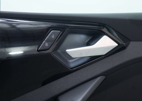 Audi A1 1.0 A1 Sportback 30 TFSI S Line Semi-Auto 5dr 40