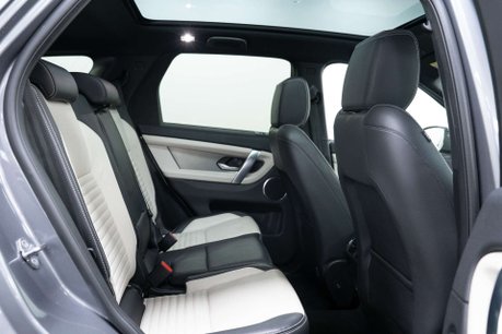 Land Rover Discovery Sport 1.5 Discovery Sport R-Dynamic SE P300e Auto 4WD 5dr 30