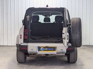Land Rover Defender 3.0 Defender SE D MHEV Auto 4WD 5dr 44