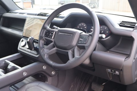 Land Rover Defender 110 2026 d350 HARD TOP X-DYNAMIC HSE world tour 3 edition  genuine rear seats 20