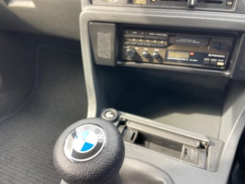 BMW 5 Series E28 518i Saloon 54