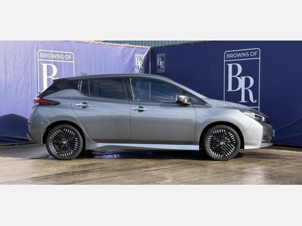 Nissan LEAF 39kWh Tekna Hatchback 5dr Electric Auto (150 ps)