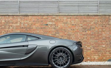 McLaren 570 30