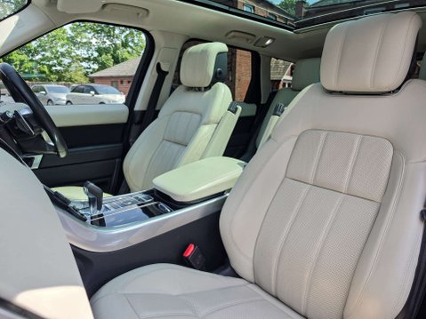 Land Rover Range Rover Sport 2.0 Range Rover Sport HSE Silver P400e Auto 4WD 5dr 2