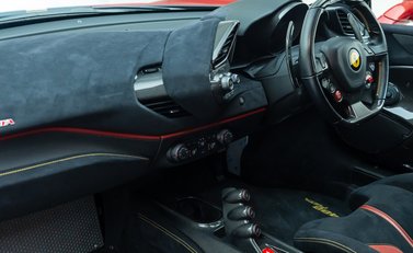 Ferrari 488 Pista 18