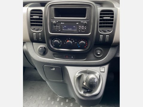 Renault Trafic 1.6 dCi 27 Business SWB Standard Roof Euro 6 5dr 27