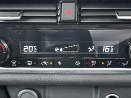 Nissan Qashqai 1.3 Qashqai Acenta Premium DiG-T MHEV CVT 5dr 52