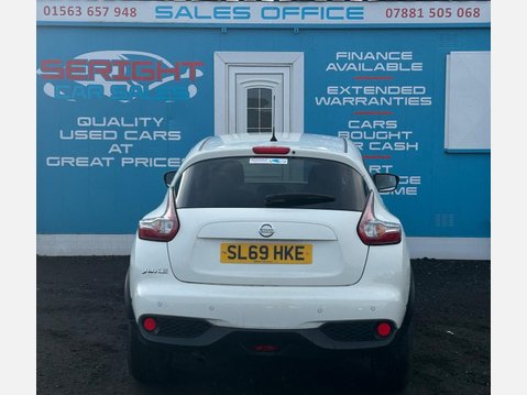 Nissan Juke 1.6 Acenta SUV 5dr Petrol Manual Euro 6 (112 ps) 4