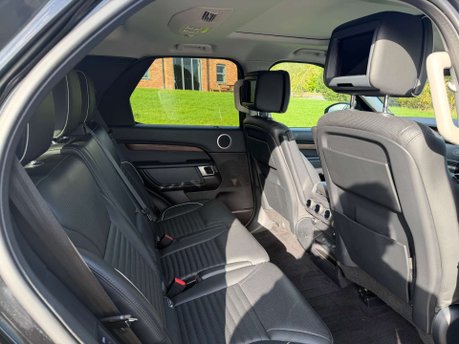 Land Rover Discovery 3.0 Discovery Luxury HSE TD6 Auto 4WD 5dr 17