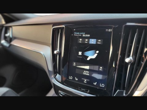 Volvo V60 T4 R-DESIGN PLUS 25
