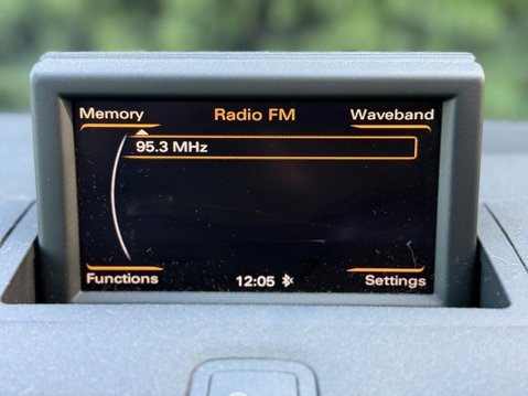 Audi A1 1.6 TDI Sport Euro 5 (s/s) 3dr 10