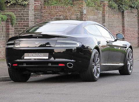 Aston Martin Rapide 3