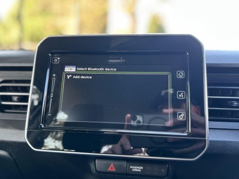 Suzuki Ignis SZ-T DUALJET MHEV 26