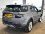 Land Rover Discovery Sport 2.0 Discovery Sport SE D Auto 4WD 5dr 5