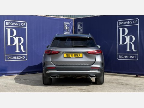Mercedes-Benz GLA 2.0 GLA220d AMG Line (Premium Plus) SUV 5dr Diesel 8G-DCT 4MATIC Euro 6 (s/ 5