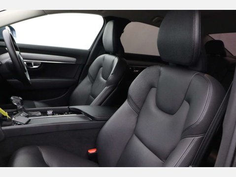 Volvo S90 2.0 S90 Momentum D4 Auto 4dr 50