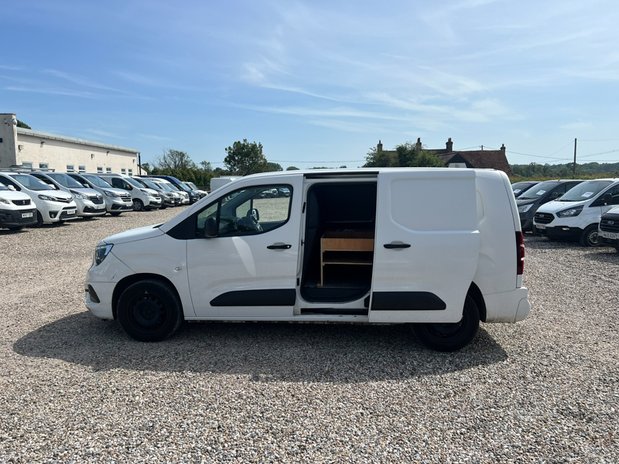 Vauxhall Combo LWB L2H1 2300 Sportive Air Con Sensors EURO 6 13