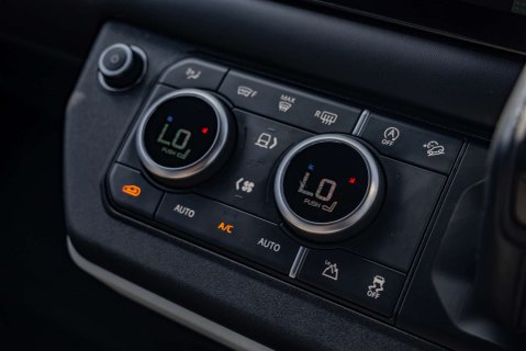 Land Rover Defender 110 Hard Top X-Dynamic HSE 16