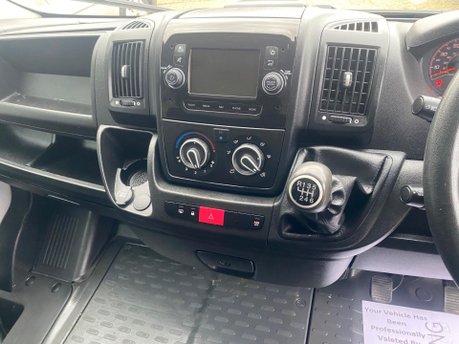 Peugeot Boxer BLUEHDI 333 L1H1 PROFESSIONAL P/V 10