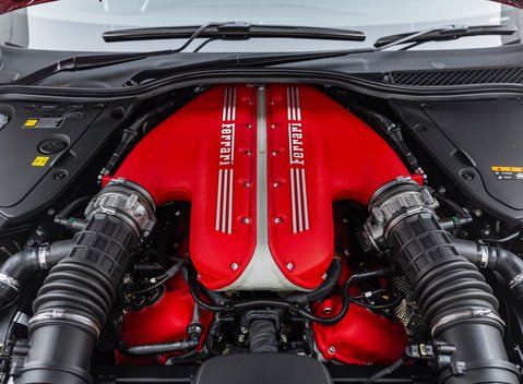 Ferrari 812 Competizione 50