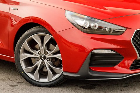 Hyundai i30 T-GDI FASTBACK N LINE PLUS NAV 11
