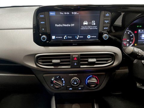 Hyundai i10 1.0 SE Connect Hatchback 5dr Petrol Auto Euro 6 (s/s) (67 ps) Air Con - All 18