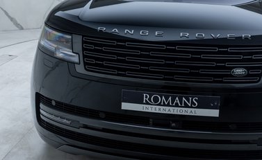 Land Rover Range Rover P530 FIRST EDITION LWB 35