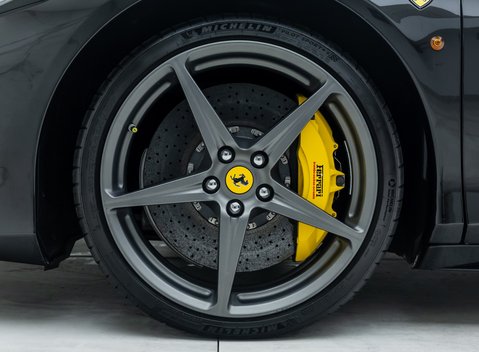 Ferrari 458 SPIDER 32