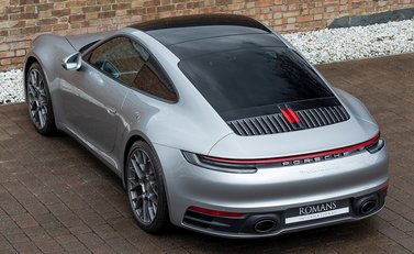 Porsche 911 Carrera 4S (992) 9