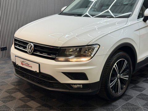 Volkswagen Tiguan 2.0 TDI SE Navigation 4Motion Euro 6 (s/s) 5dr 20