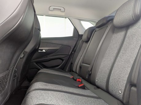 Peugeot 3008 1.6 3008 Allure Blue HDi S/S 5dr 43