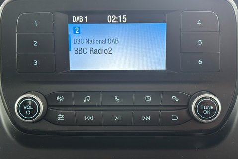 Ford Transit 350 Drw L4 130 ps Single Cab Dropside Truck 22