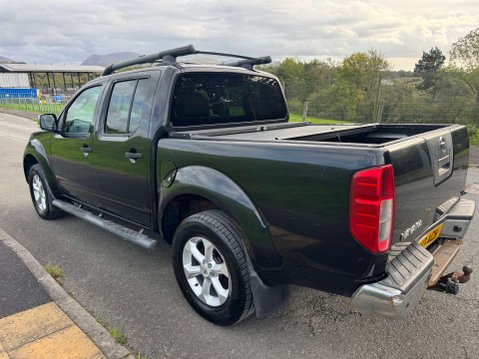 Nissan Navara 2.5 Navara Tekna dCi 4WD 5dr 3