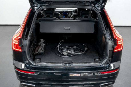 Volvo XC60 2.0 XC60 R-Design Pro T8 Recharge AWD Auto 4WD 5dr 19