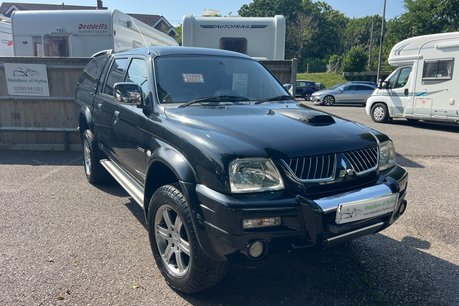 Mitsubishi L200 2.5TD ANIMAL 4LIFE LWB DOUBLE CAB 4WD with TRUCKMAN TOP