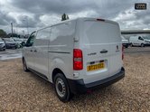Peugeot Expert MWB L2H1 Bluehdi Professional Premium Plus Air Con Cruise SELECT 11
