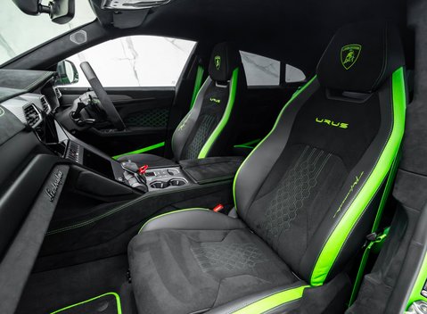 Lamborghini Urus PERFORMANTE 29