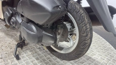Yamaha Tricity 125 2015 3 WHEELER TRIKE 125CC PROJECT BIKE SPARES OR REPAIR LEARNER 22