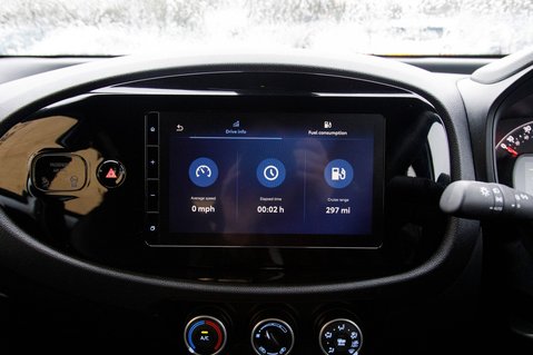 Toyota Aygo X VVT-I PURE 26